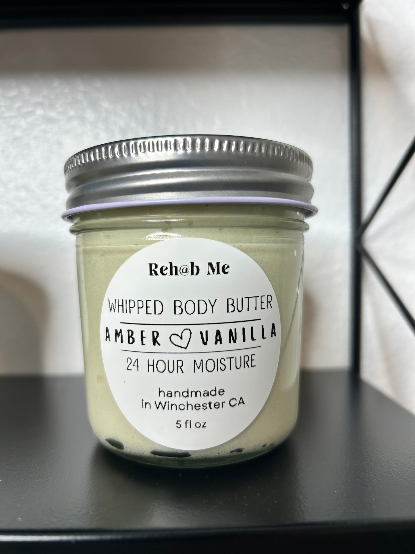 BODY BUTTER  ULTIMATE 24  HOUR HYDRATION