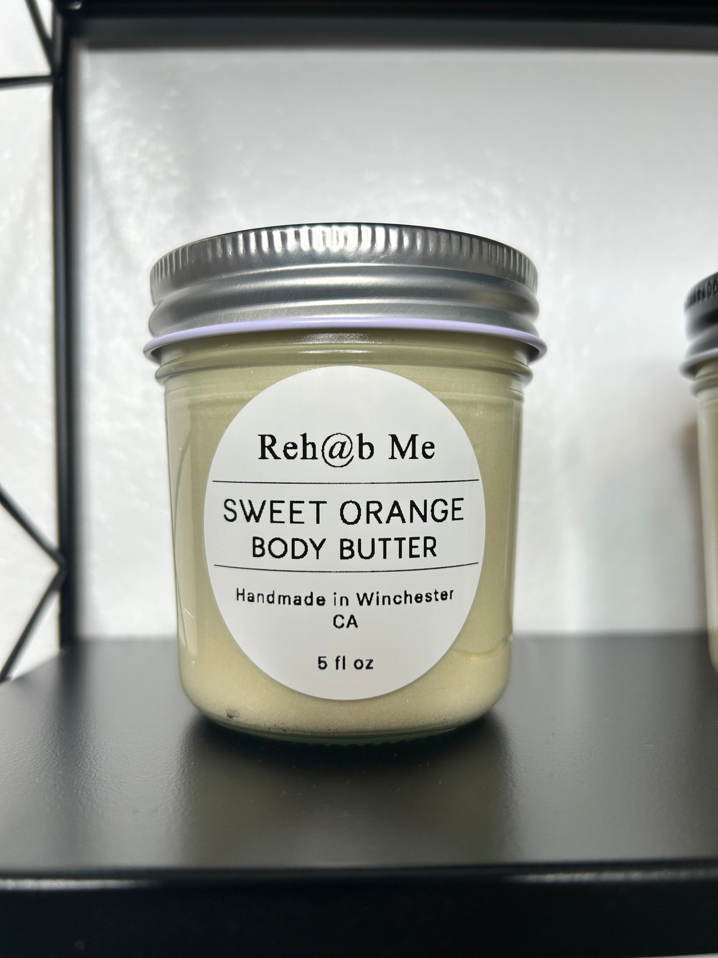 BODY BUTTER  ULTIMATE 24  HOUR HYDRATION